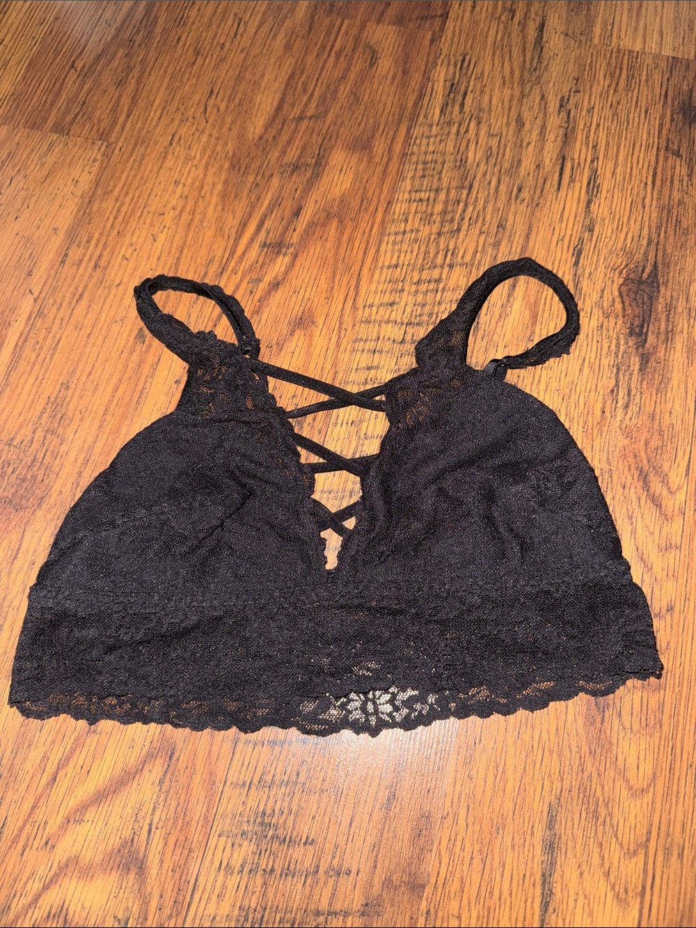 PINK Victoria's Secret Black Lace Crisscross Bralette 29.T